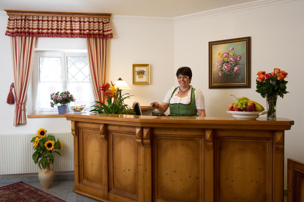 Hotel Garni Noeserlgut Линц Экстерьер фото